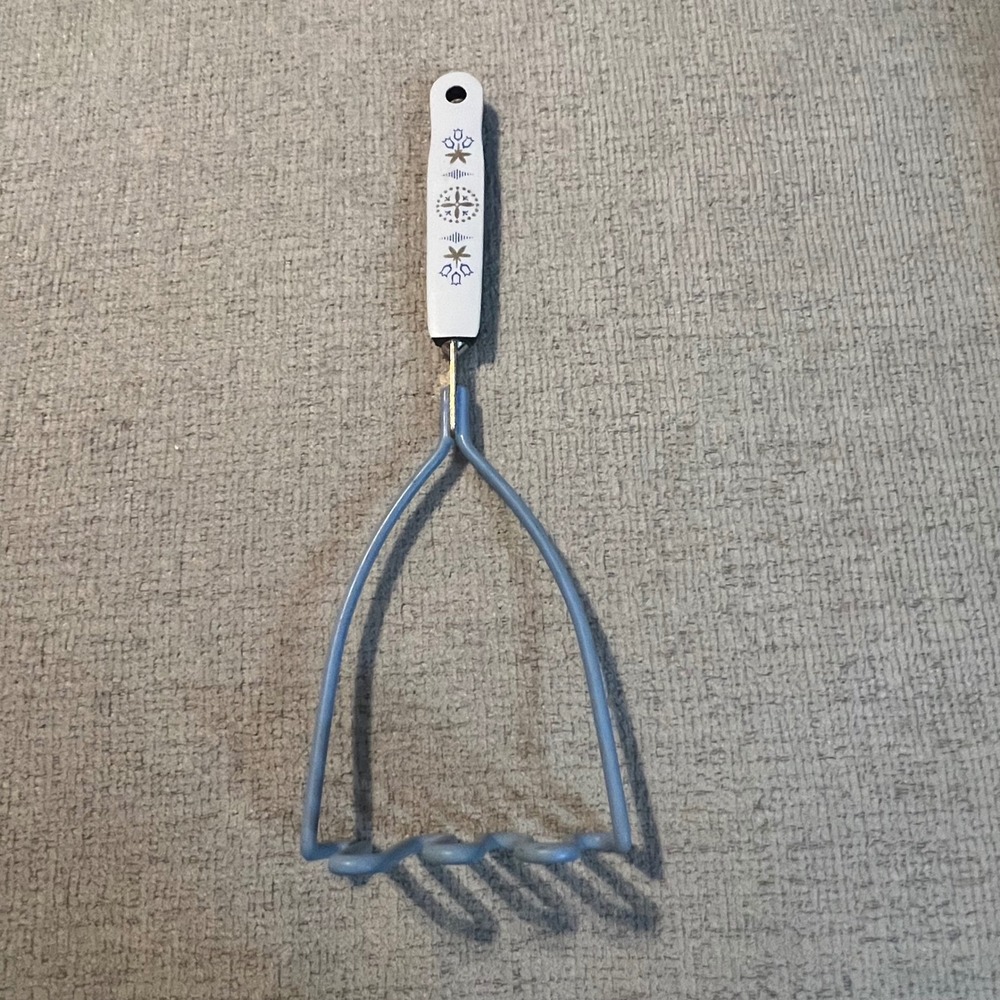 Vintage Ekco‎ Carousel Potato Masher Bakelite Handle Retro Kitchen